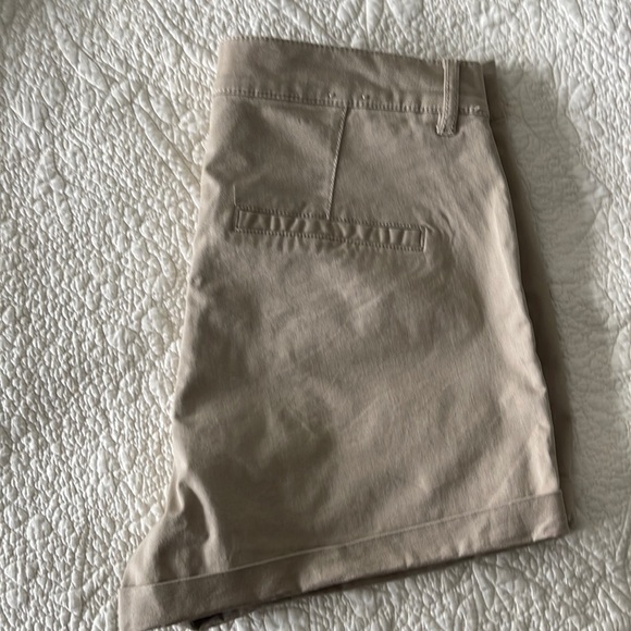 GARAGE Khaki Cargo Shorts - Picture 10 of 12